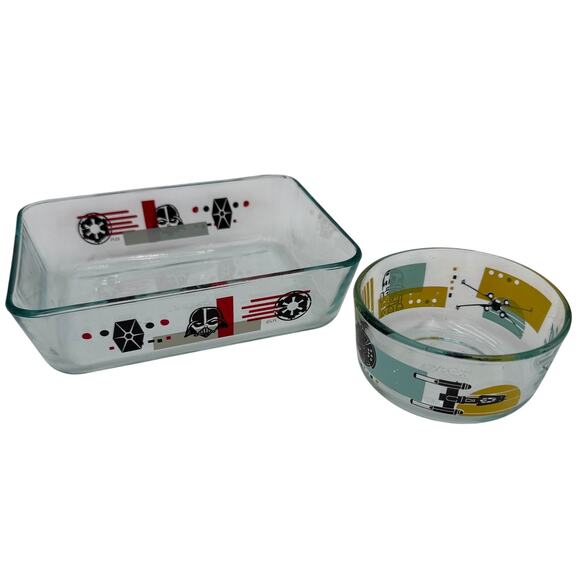 Pyrex Star Wars 2 piece Set 7200 4.75", 7211 8" x 6" - Picture 1 of 12